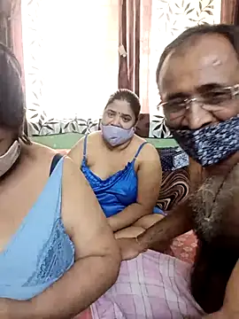 HoneyHush online show from March 2, 2026, 9:27 am