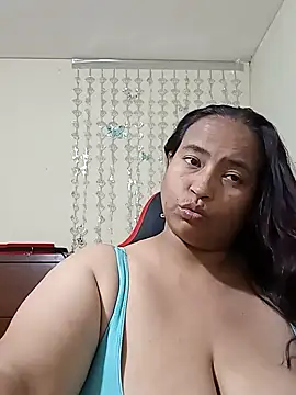 Snapshot of BustySexy_Nataly chatting on June 17, 2026, 8:10 pm BustySexy Nataly online show from June 17, 2026, 8:10 pm