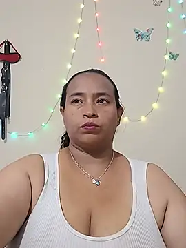 Snapshot of BustySexy_Nataly chatting on July 31, 2026, 6:35 am BustySexy Nataly online show from July 31, 2026, 6:35 am