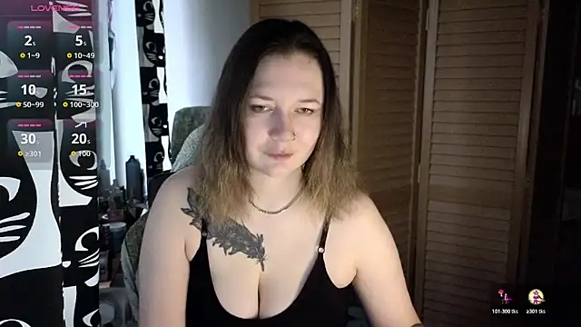 Snapshot of Ozalin_ chatting on June 18, 2026, 8:14 am Ozalin online show from June 18, 2026, 8:14 am
