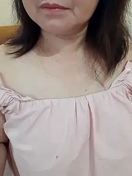 Snapshot of Yummyamasha chatting on May 24, 2026, 2:44 pm Yummyamasha online show from May 24, 2026, 2:44 pm