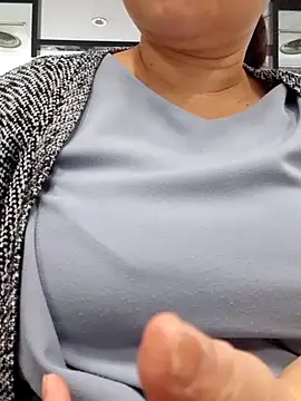 Snapshot of Yummyamasha chatting on June 11, 2026, 2:53 am Yummyamasha online show from June 11, 2026, 2:53 am