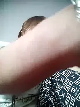 Snapshot of cute-hiphop chatting on June 22, 2026, 5:21 pm cute-hiphop online show from June 22, 2026, 5:21 pm