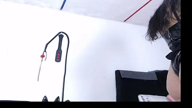 Girl Bondage online show from May 1, 2026, 3:27 pm