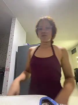 RED VIOLETH online show from July 15, 2026, 2:06 am