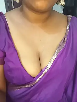 Chinnima143 online show from July 27, 2026, 3:24 am