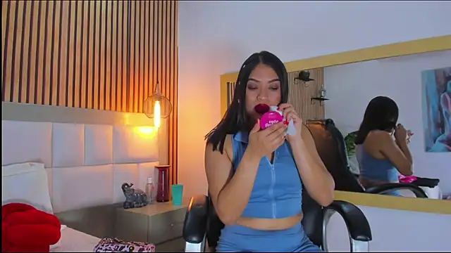 Georgia Vega online show from February 20, 2026, 7:25 pm