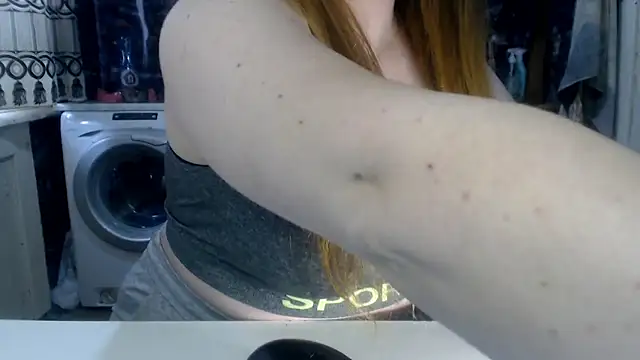 Snapshot of MaryShiny_ chatting on February 25, 2026, 9:30 am MaryShiny online show from February 25, 2026, 9:30 am