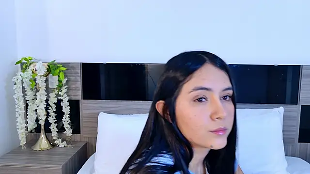 AlisonLamer online show from March 11, 2026, 12:11 pm