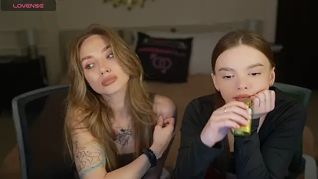 Zlata Sky online show from May 28, 2026, 6:27 pm