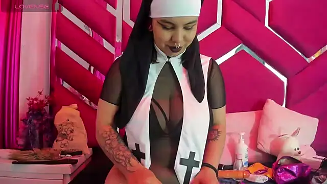 vanesa bobs online show from June 12, 2026, 3:38 am