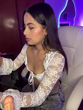 Dulce pink18 online show from March 11, 2026, 5:30 pm