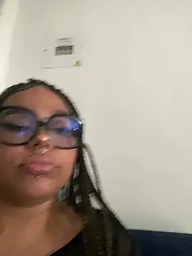 AlahiaFrequency online show from March 4, 2026, 9:32 pm