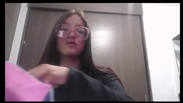 sheryl 25 online show from March 9, 2026, 4:38 am