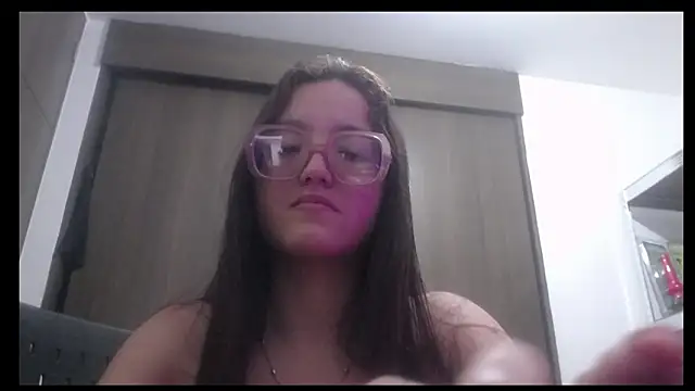 sheryl 25 online show from March 16, 2026, 5:44 am