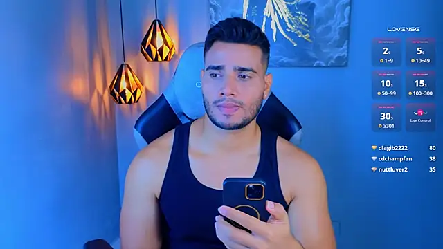 AndresRodriguez1 online show from April 26, 2026, 2:04 pm