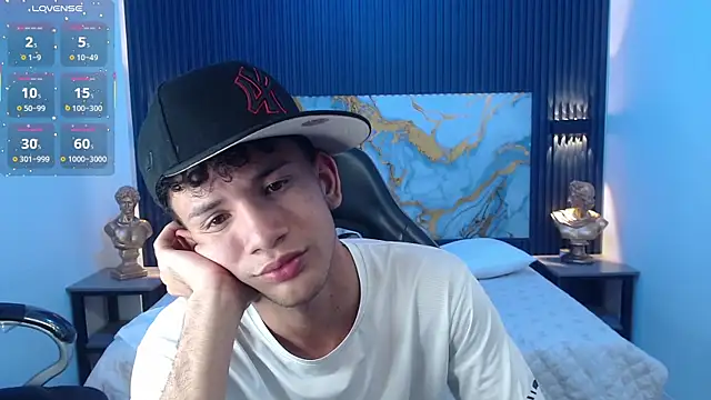 Snapshot of JDWhite18 chatting on July 27, 2026, 4:14 pm JDWhite18 online show from July 27, 2026, 4:14 pm