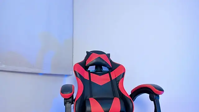 Senpai Lover  online show from February 27, 2026, 8:20 pm