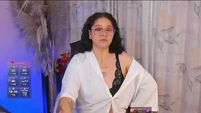 Snapshot of Sylvara_bx chatting on August 7, 2026, 11:56 am Sylvara bx online show from August 7, 2026, 11:56 am