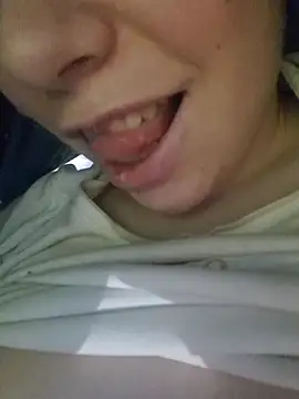 miraevelina online show from February 11, 2026, 9:14 am