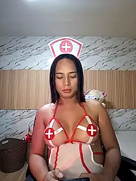 Snapshot of DollyWinter chatting on March 4, 2026, 12:33 pm DollyWinter online show from March 4, 2026, 12:33 pm