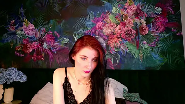 NicoleLuxe online show from May 22, 2026, 7:08 pm