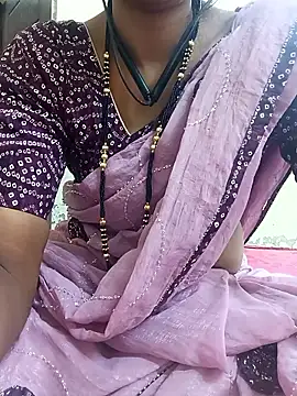 Royal hotti0011 online show from April 27, 2026, 5:27 am