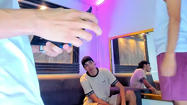 Snapshot of biig_boy chatting on February 2, 2026, 8:07 pm biig boy online show from February 2, 2026, 8:07 pm