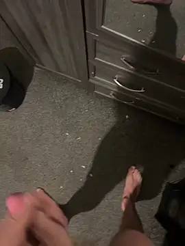 Youngmaleage1992 online show from February 4, 2026, 8:09 am