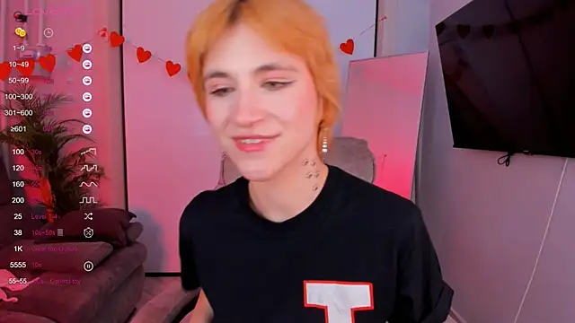 Snapshot of AutumnWhisper chatting on April 8, 2026, 3:34 pm AutumnWhisper online show from April 8, 2026, 3:34 pm