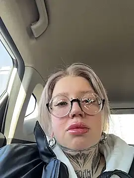 Chiibi online show from March 7, 2026, 11:18 am