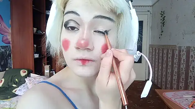 KathernSaulters online show from March 9, 2026, 7:01 am