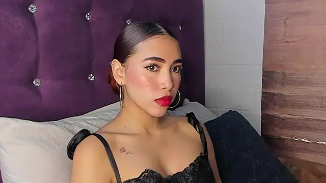Snapshot of LiaHansson00 chatting on July 2, 2026, 4:24 pm LiaHansson00 online show from July 2, 2026, 4:24 pm