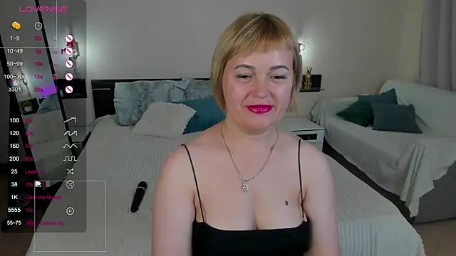 Snapshot of MaryClars chatting on June 10, 2026, 6:45 am MaryClars online show from June 10, 2026, 6:45 am
