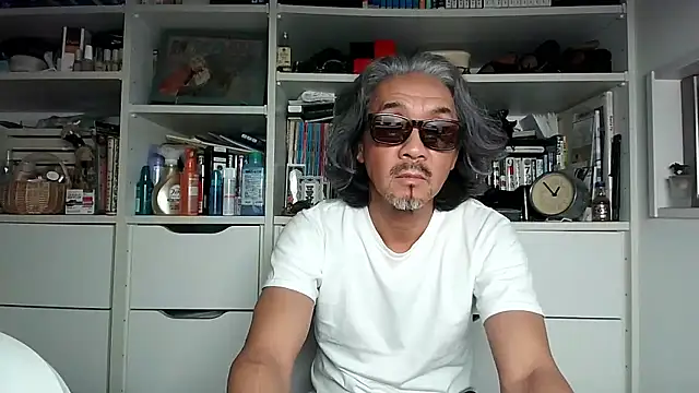 Snapshot of MtaS1 chatting on June 15, 2026, 3:47 pm MtaS1 online show from June 15, 2026, 3:47 pm