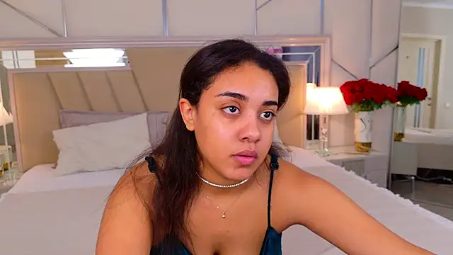 Luna Cortier online show from May 1, 2026, 5:34 am