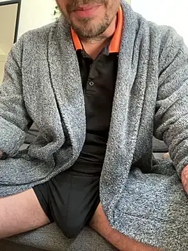 Piratee666 online show from April 24, 2026, 6:49 am