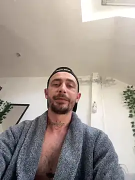 Piratee666 online show from April 28, 2026, 7:24 am