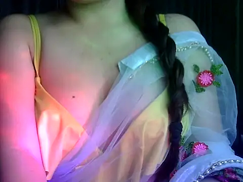 Snapshot of anvika_1709 chatting on April 11, 2026, 5:50 pm anvika 1709 online show from April 11, 2026, 5:50 pm