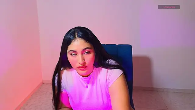 Snapshot of Lya_dubois_ chatting on May 7, 2026, 2:33 pm Lya dubois online show from May 7, 2026, 2:33 pm