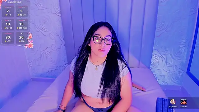 Snapshot of Lya_dubois_ chatting on June 27, 2026, 8:36 pm Lya dubois online show from June 27, 2026, 8:36 pm