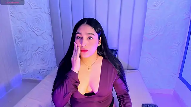 Snapshot of Lya_dubois_ chatting on July 22, 2026, 9:50 pm Lya dubois online show from July 22, 2026, 9:50 pm