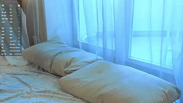 SimonaKaroly online show from March 13, 2026, 8:21 am