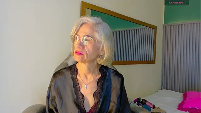 Snapshot of miss_monserrate01 chatting on June 26, 2026, 1:26 pm miss monserrate01 online show from June 26, 2026, 1:26 pm
