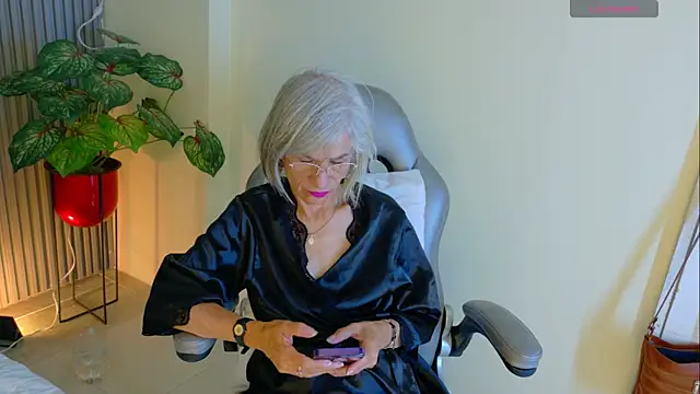 Snapshot of miss_monserrate01 chatting on July 13, 2026, 2:31 pm miss monserrate01 online show from July 13, 2026, 2:31 pm
