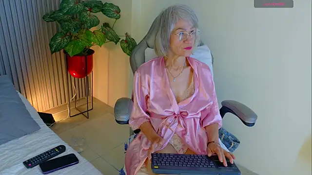 Snapshot of miss_monserrate01 chatting on July 14, 2026, 2:12 pm miss monserrate01 online show from July 14, 2026, 2:12 pm