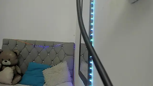  1DERECK online show from February 17, 2026, 8:44 am