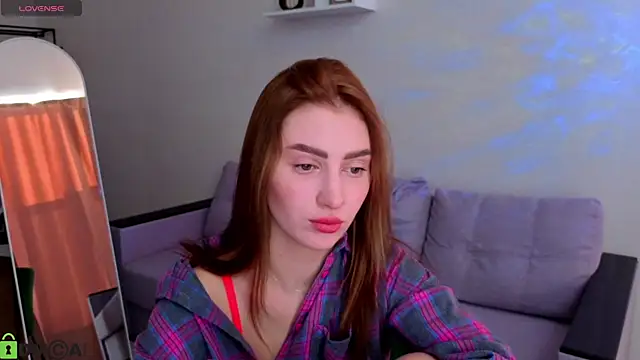 Snapshot of Rita_Flux chatting on March 9, 2026, 4:05 am Rita Flux online show from March 9, 2026, 4:05 am