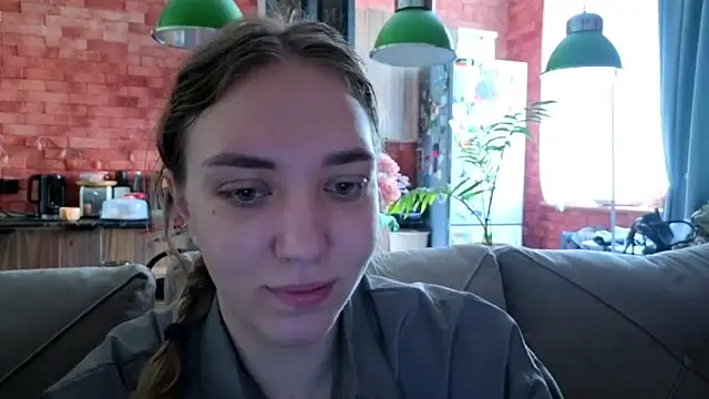 Snapshot of alice_charm_ chatting on May 3, 2026, 2:50 am alice charm online show from May 3, 2026, 2:50 am