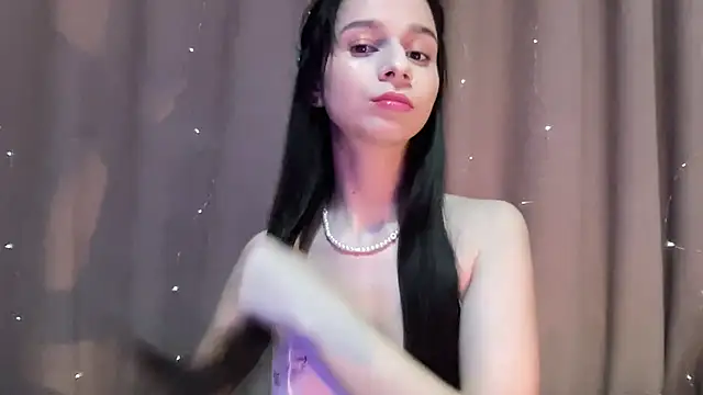 Soft Desire online show from May 1, 2026, 5:39 pm
